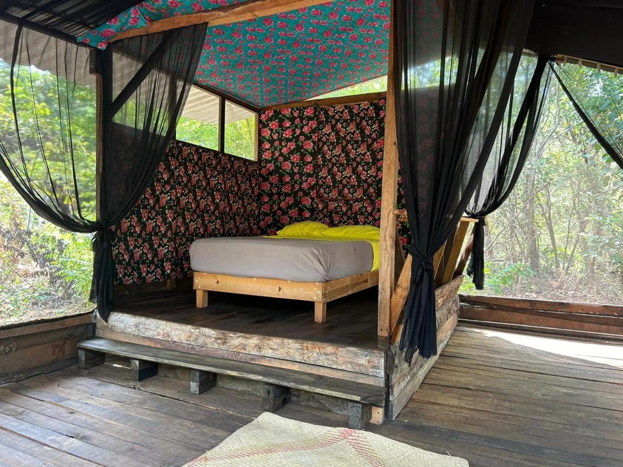 Planta Glamp Farm Hotel Santa Maria Huatulco ภายนอก รูปภาพ